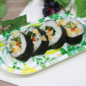 蒸し鶏とかぼちゃのアーモンドロール[休止商品]