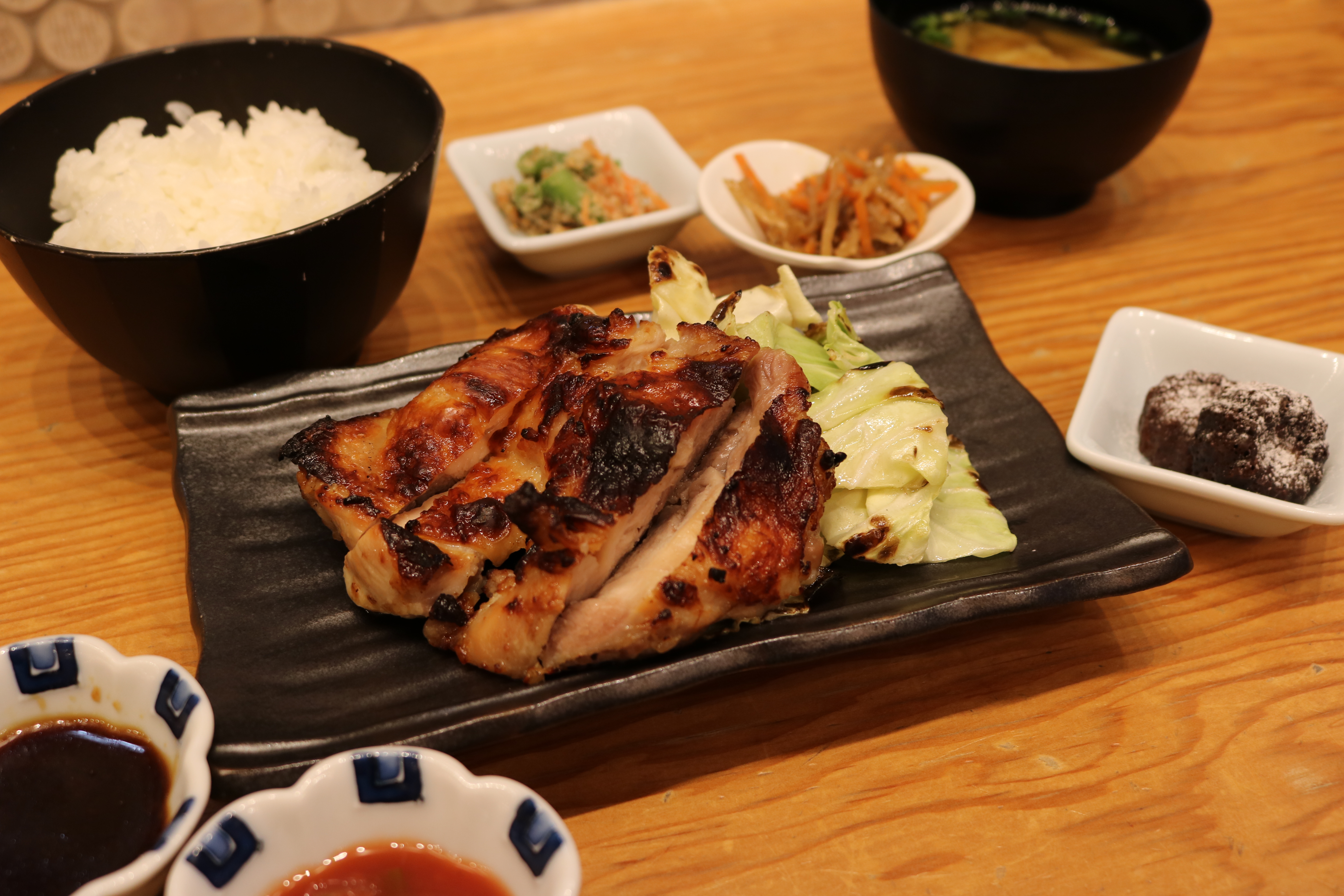 チキンソテー＆横浜産野菜定食＋米粉カヌレ